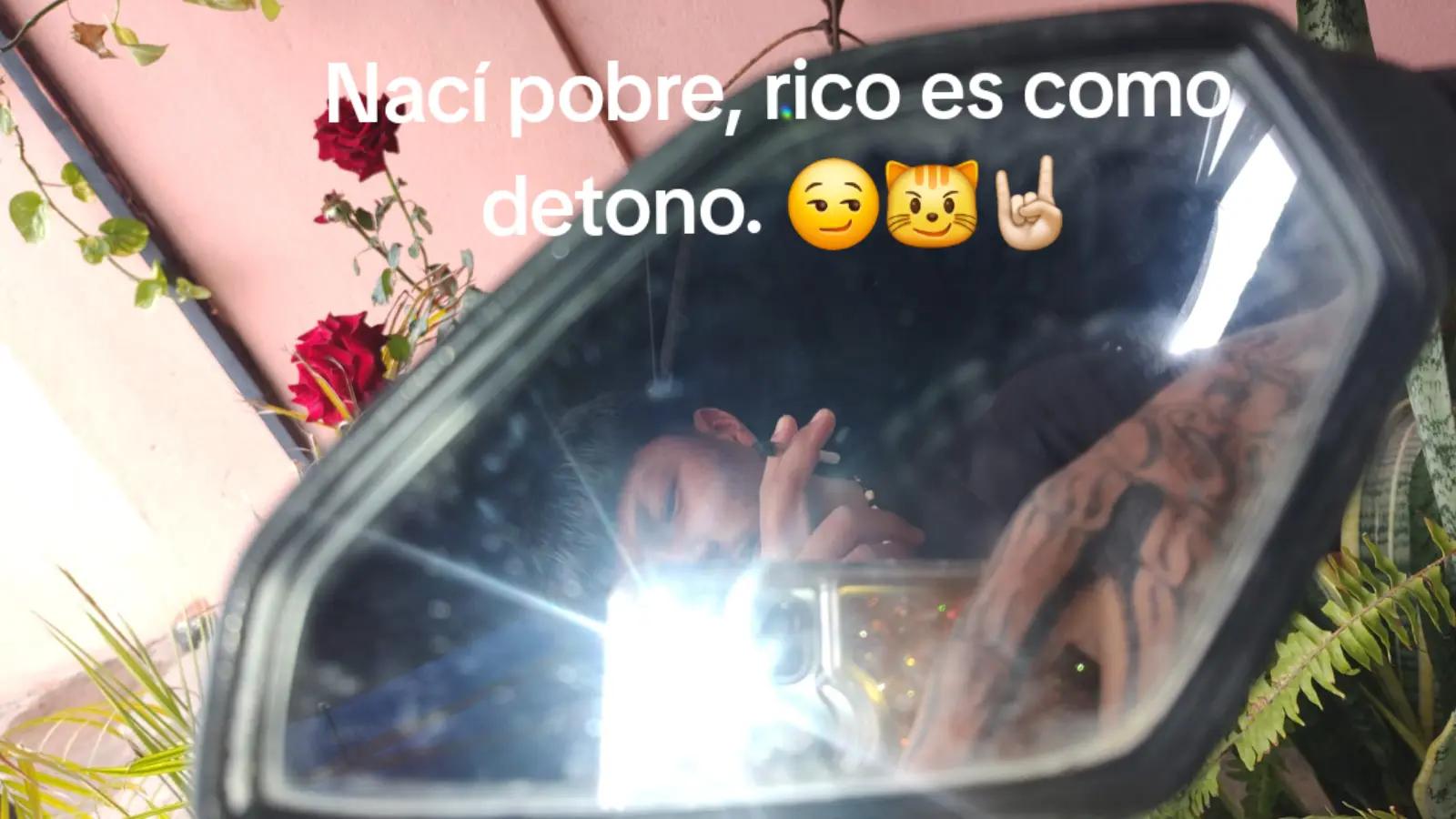 @akastamos