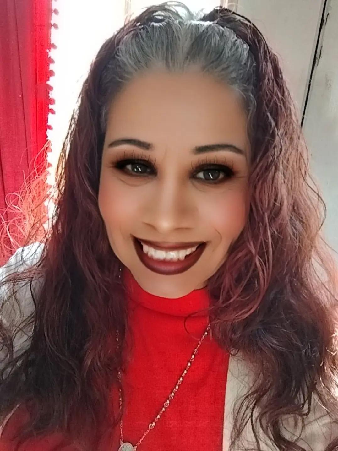 @Desiii