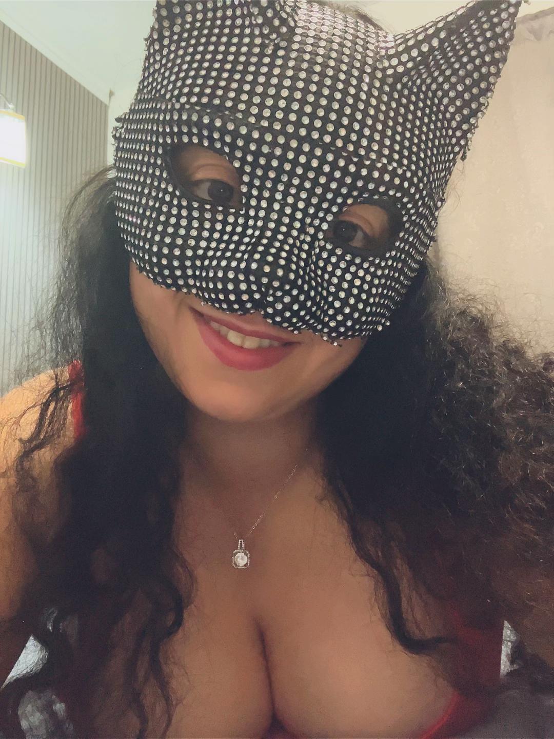 @aveliamoon