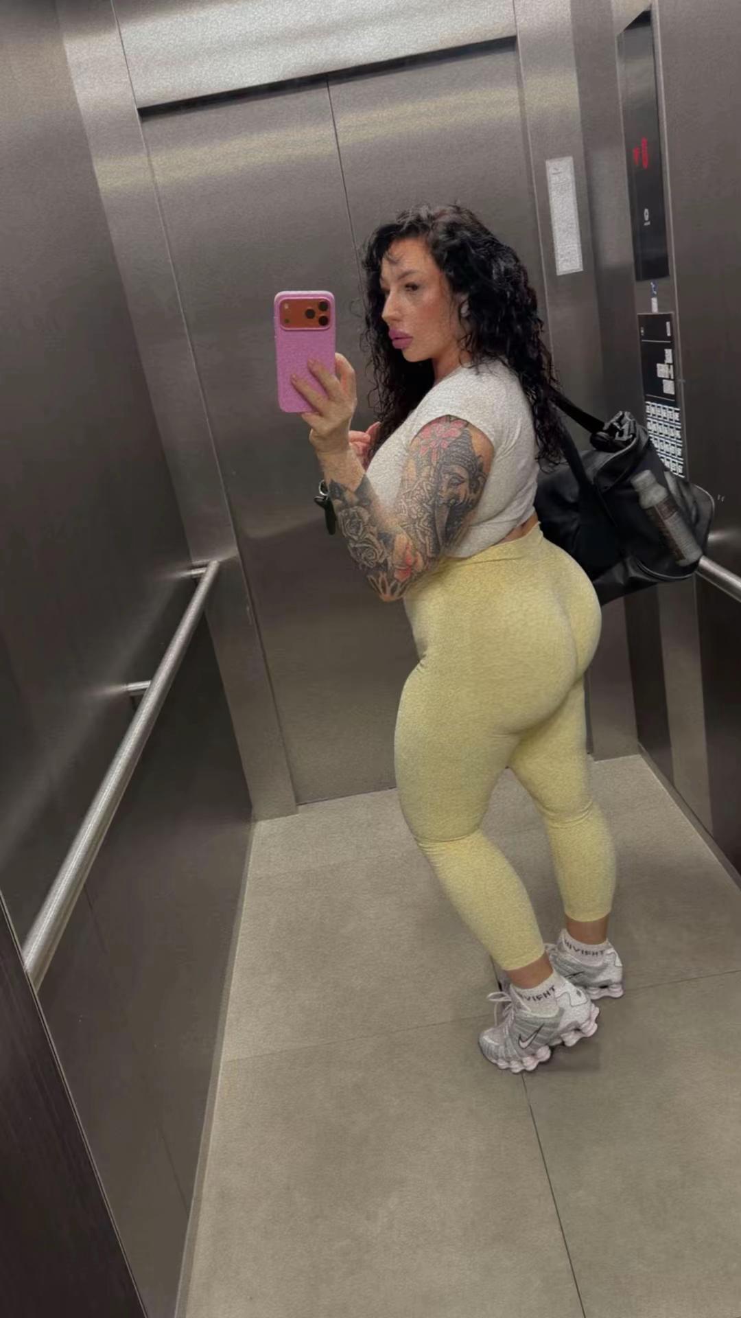 @Anja🍑