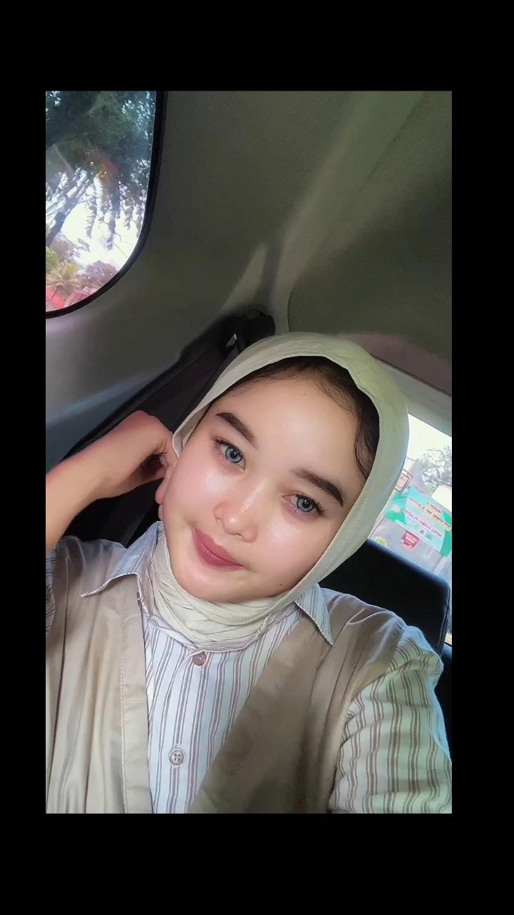 @Hii_ghita