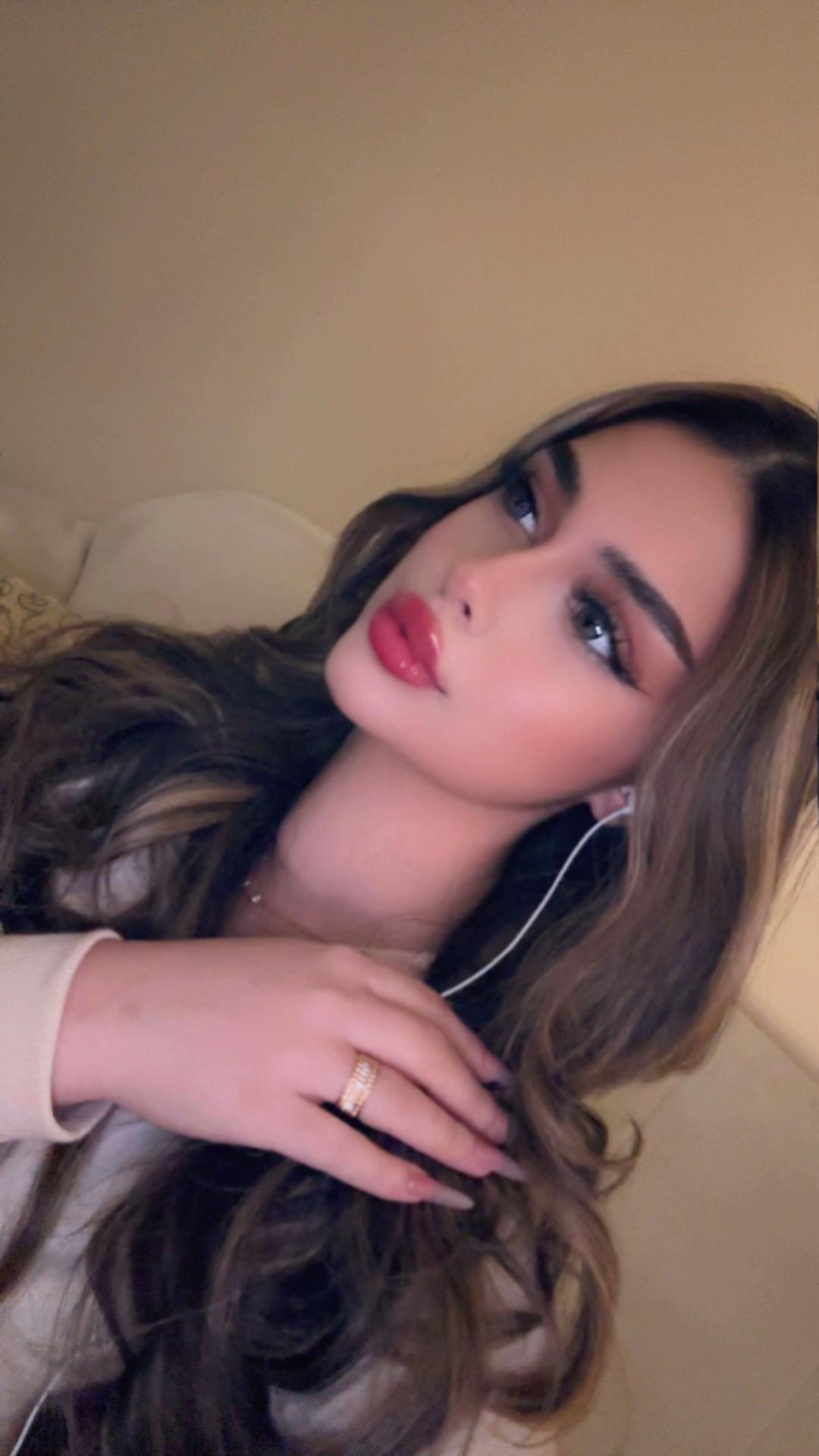 @𝑺𝒆𝒍𝒆𝒏🫀