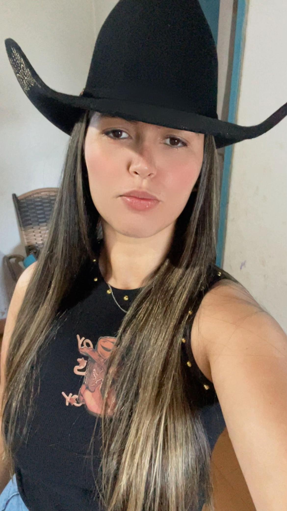 @pamela dias