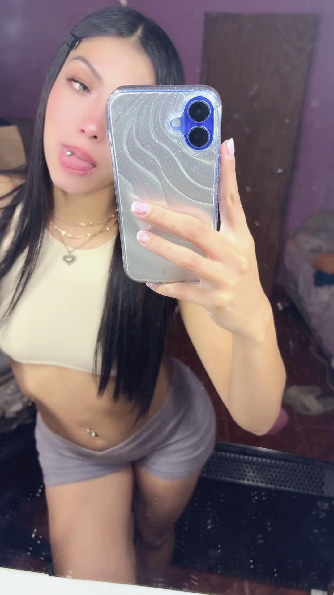 @Morenaa