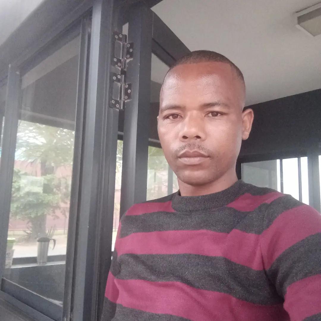 @MBEKEZELI_SAWONI_30