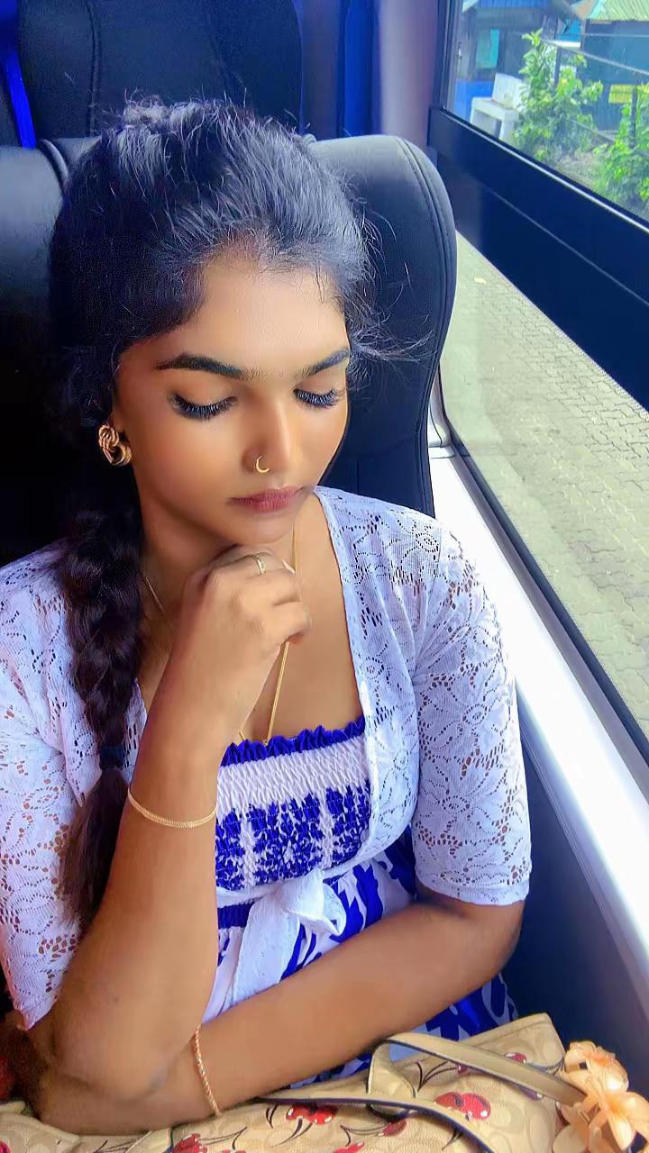 @கள்ளி ராணி 👑🥰🇨🇭