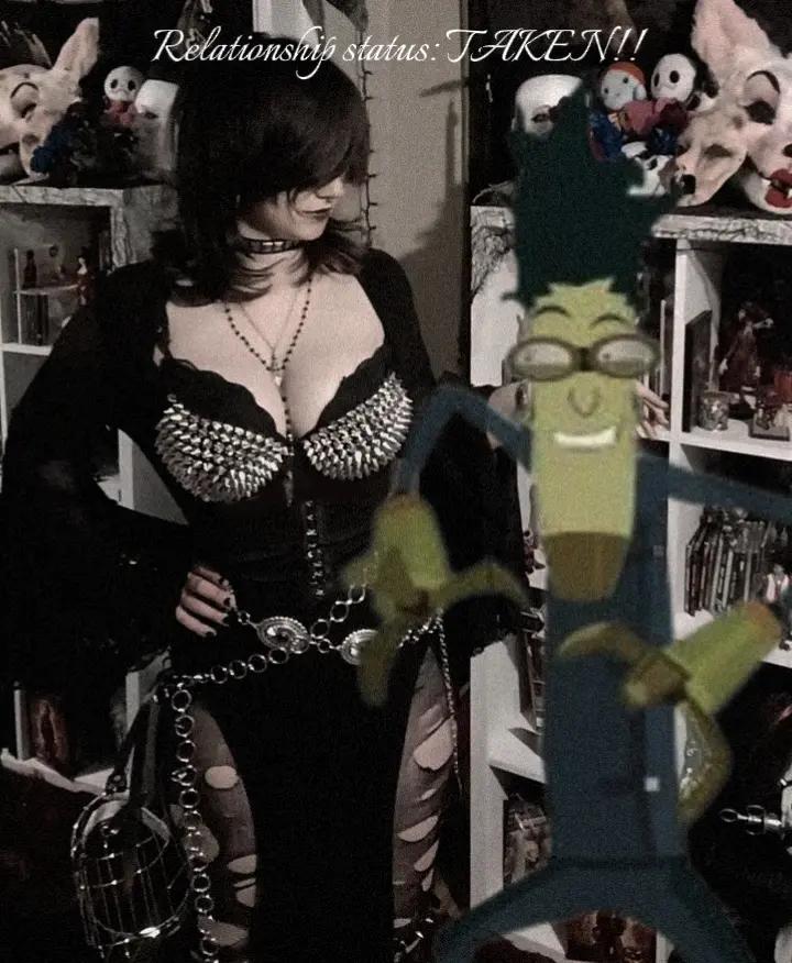 @🖤🧷Kae🧷🖤