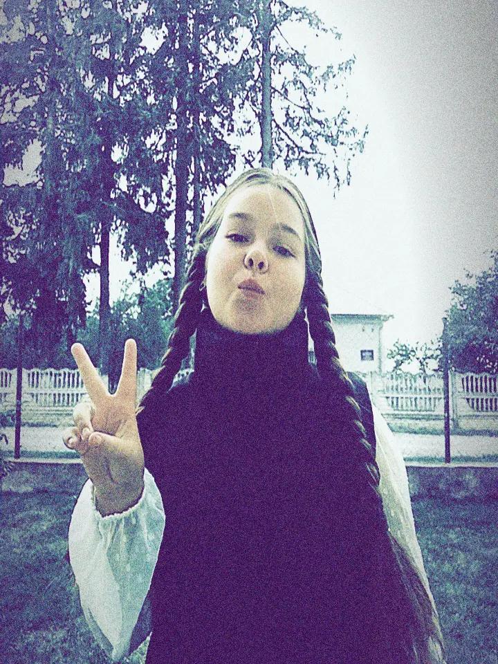 @Karinka🪽