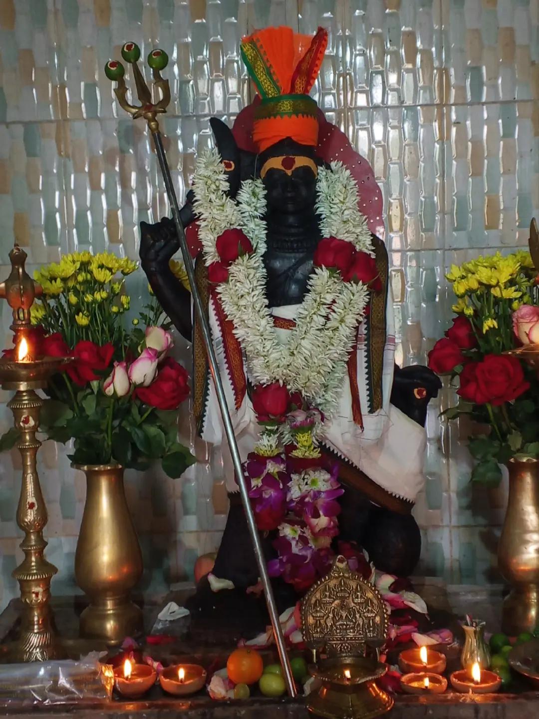 @சிவ ஸ்ரீ  குருக்கள்