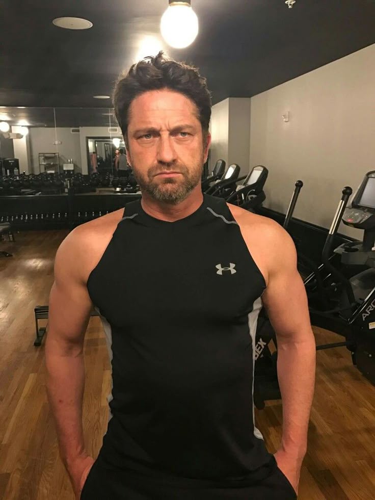 @Gerard butler75