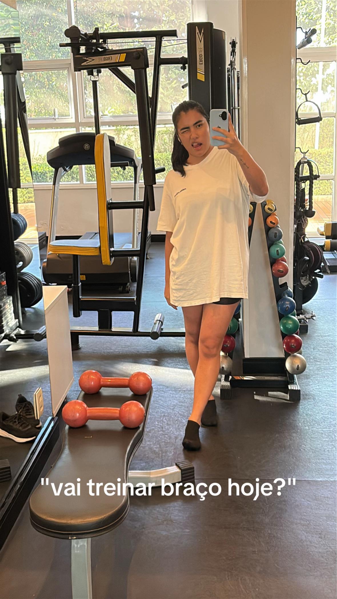 @L&iacute;via