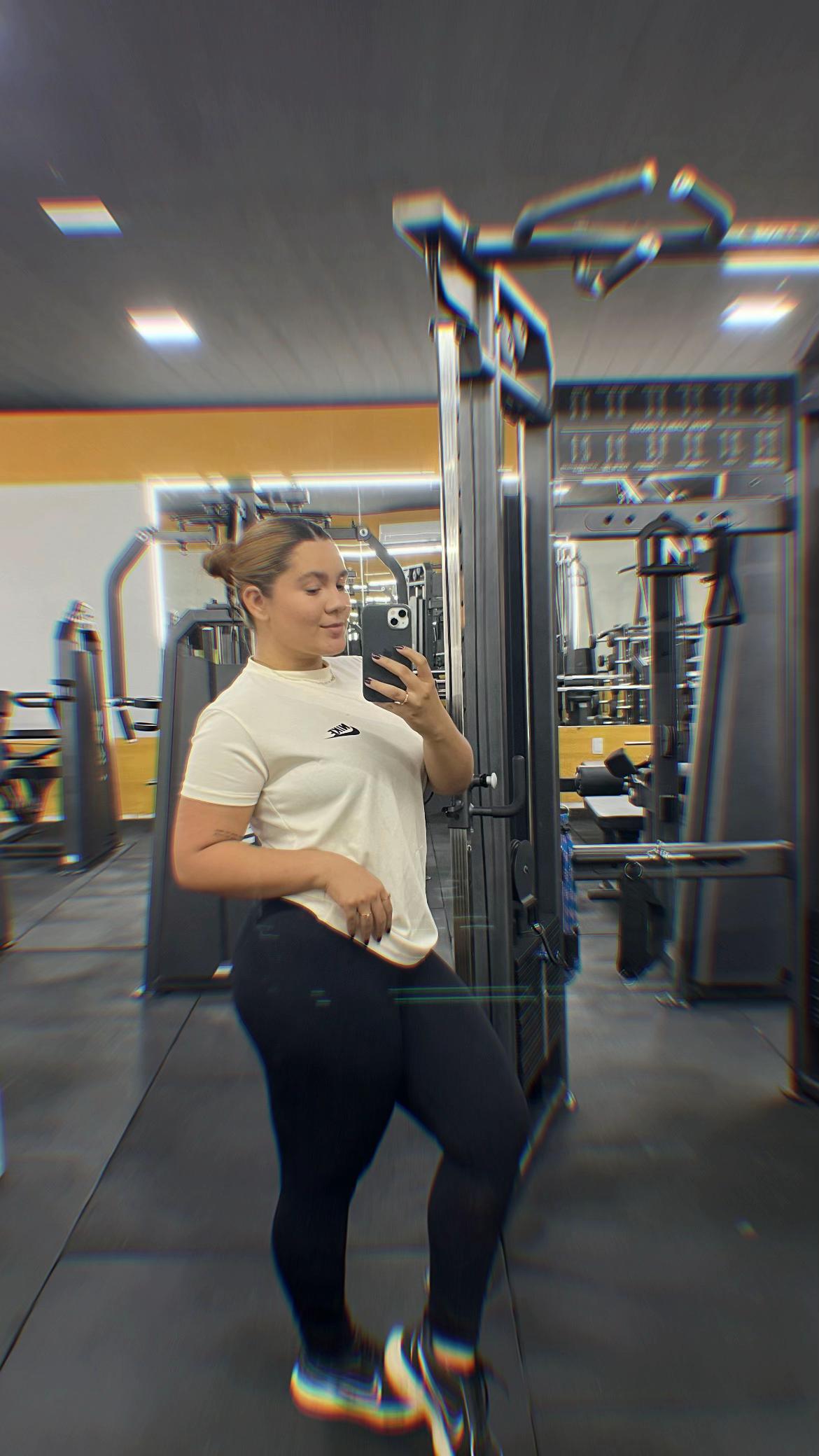 @Ariele Andrade🦊