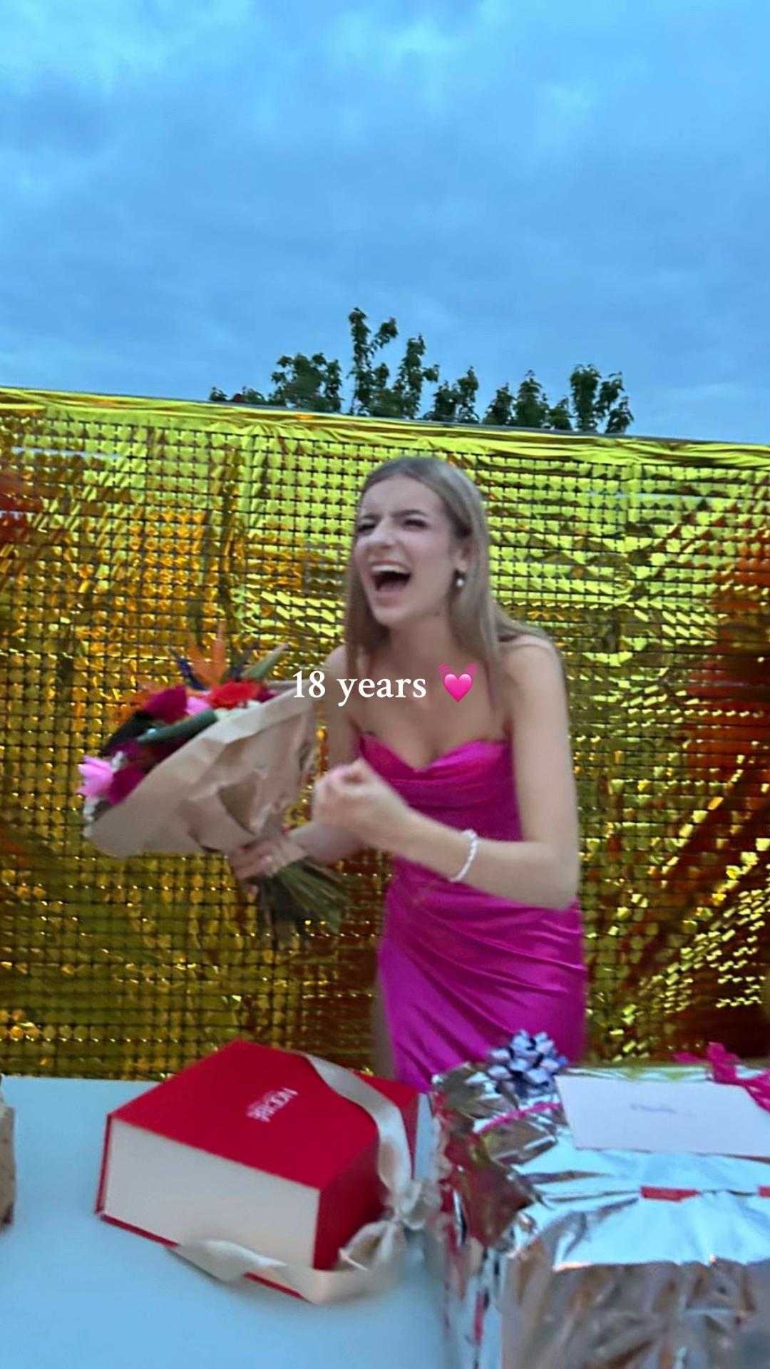 @𝒻𝓁𝒶𝓋𝒾ℯ