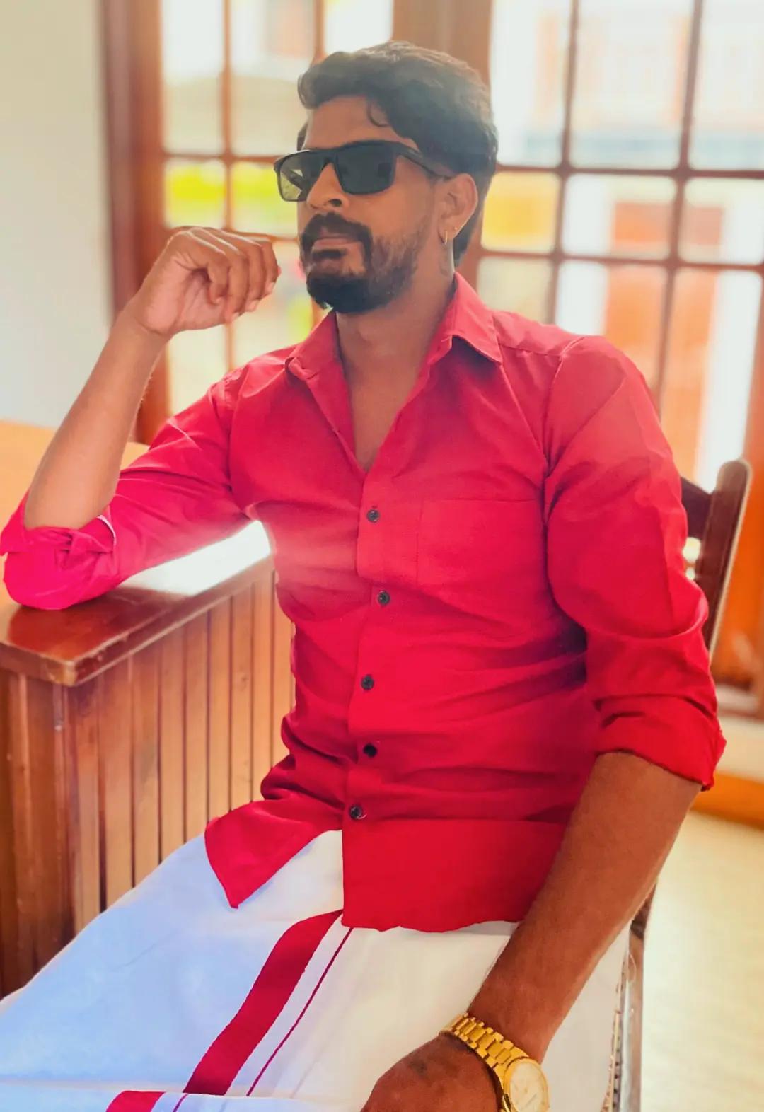 @s.karan🖤