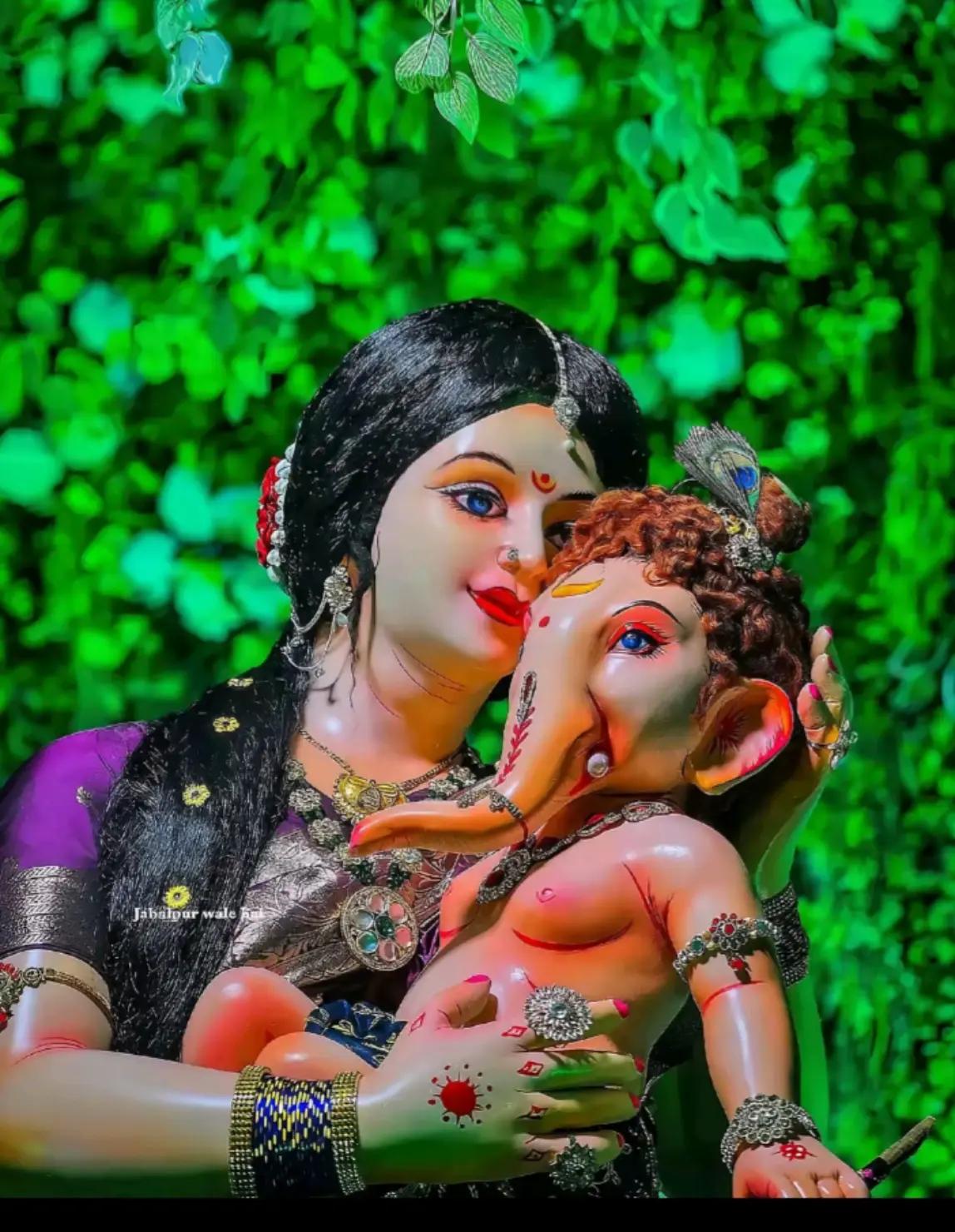 @𝑀𝑜𝓂 𝒶𝓃𝒹 𝒟𝒶𝒹❤️🥰