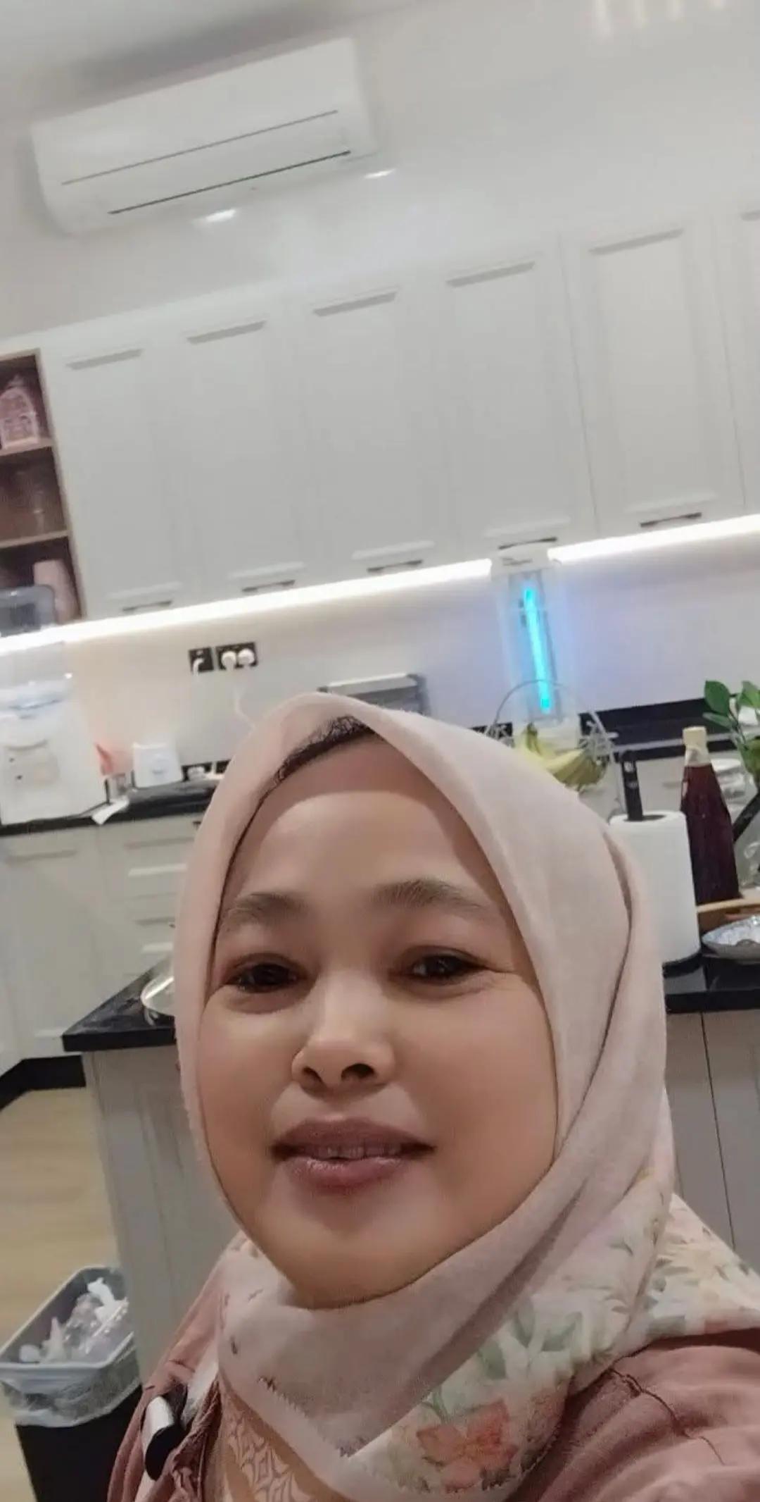 @Ambu_Nurul
