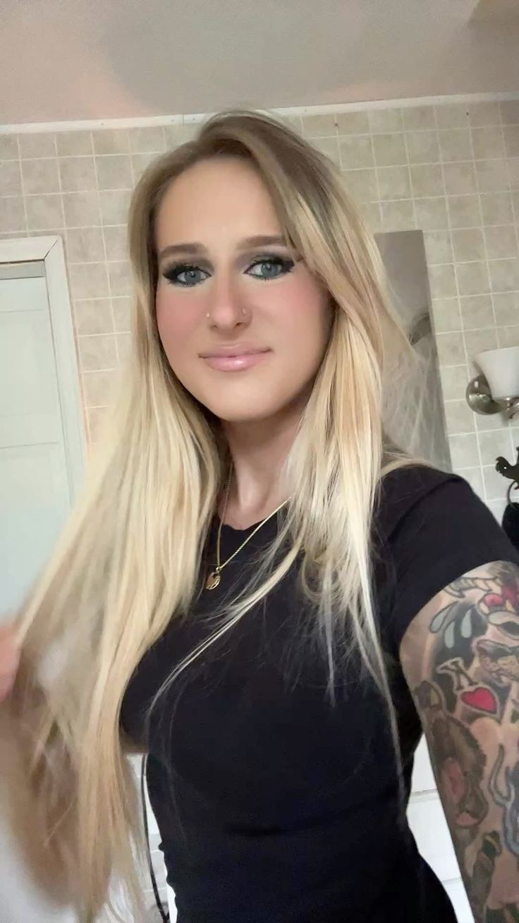 @Lara cumkitten