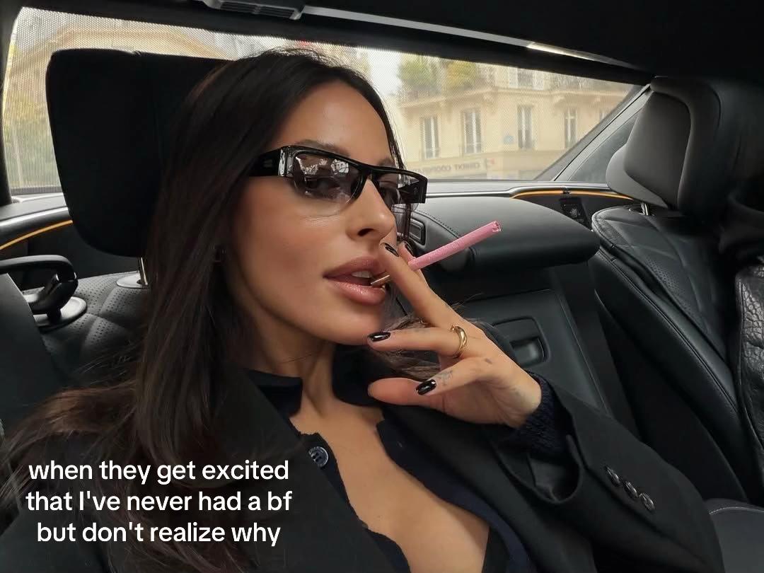 @️