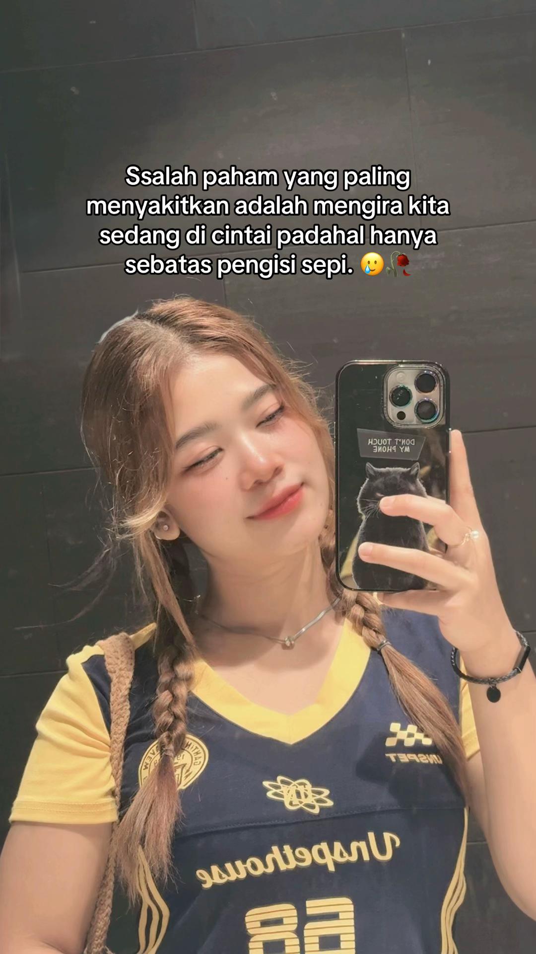 @Mikhayla_queen🦂🇭🇰