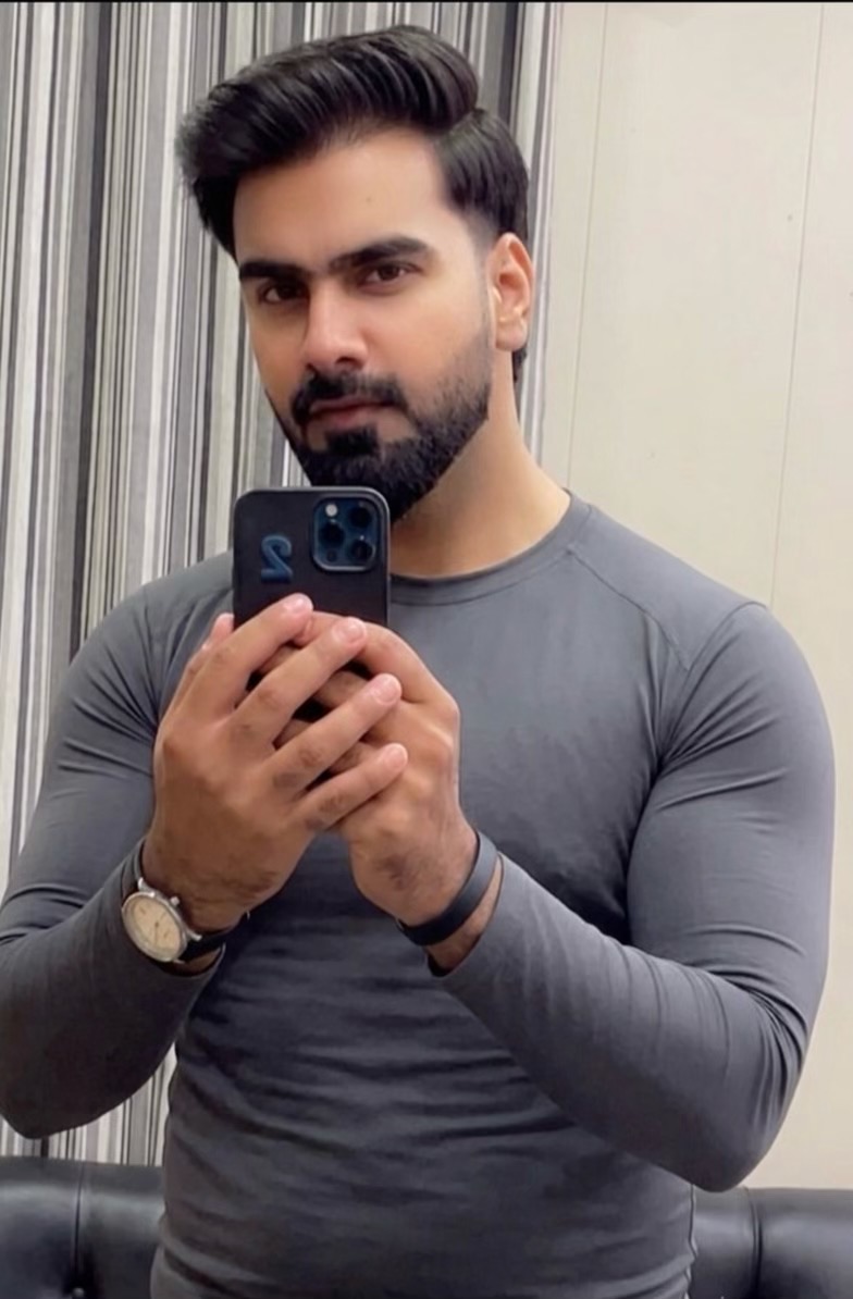 @Alee here🇵🇰