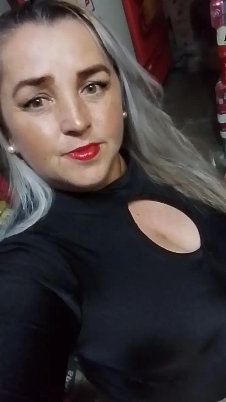 @M&aacute;rcia Paula♍