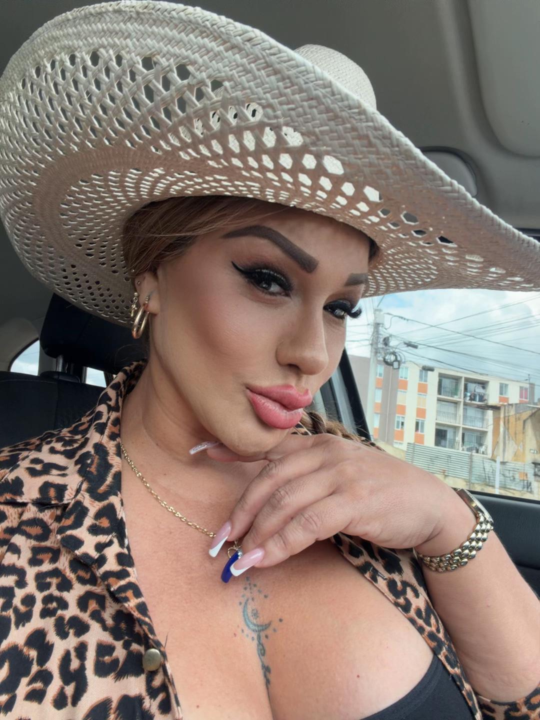 @Meralin