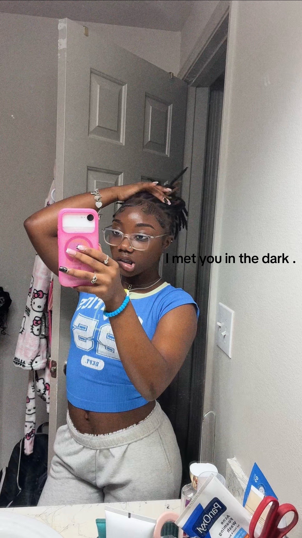 @⃟