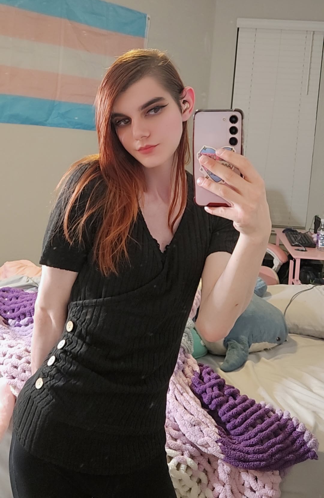 @Jess 𖤐🏳️&zwj;⚧️