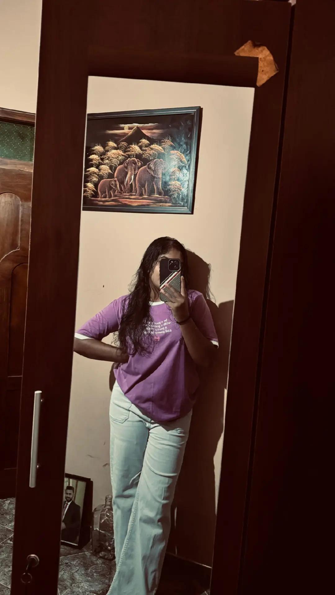 @Aksha_kapugedara
