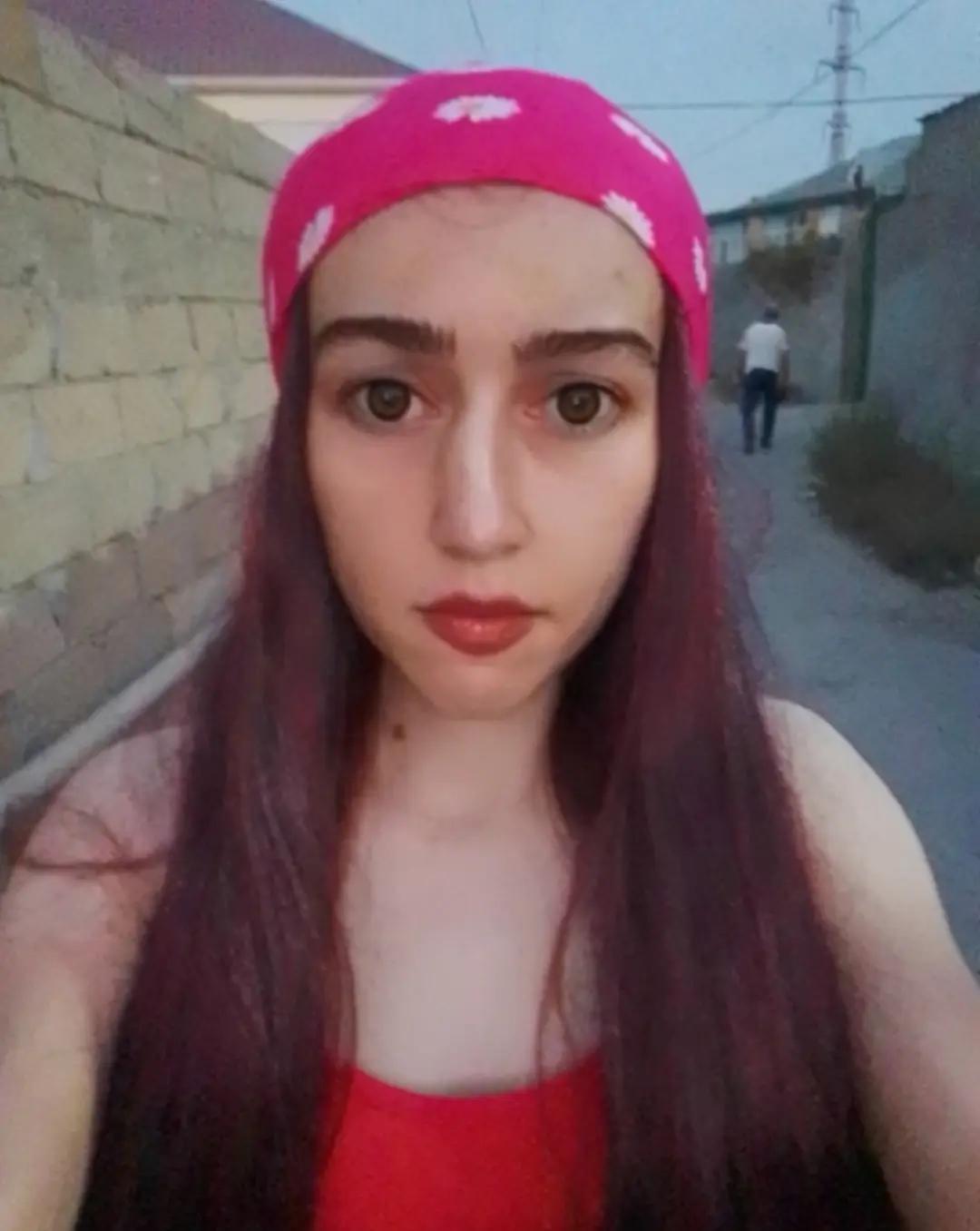 @QuLiyeva_1994