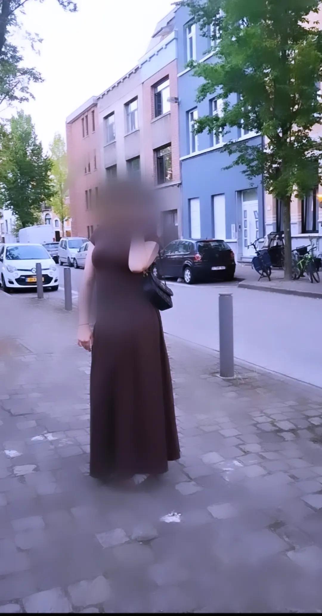 @+373