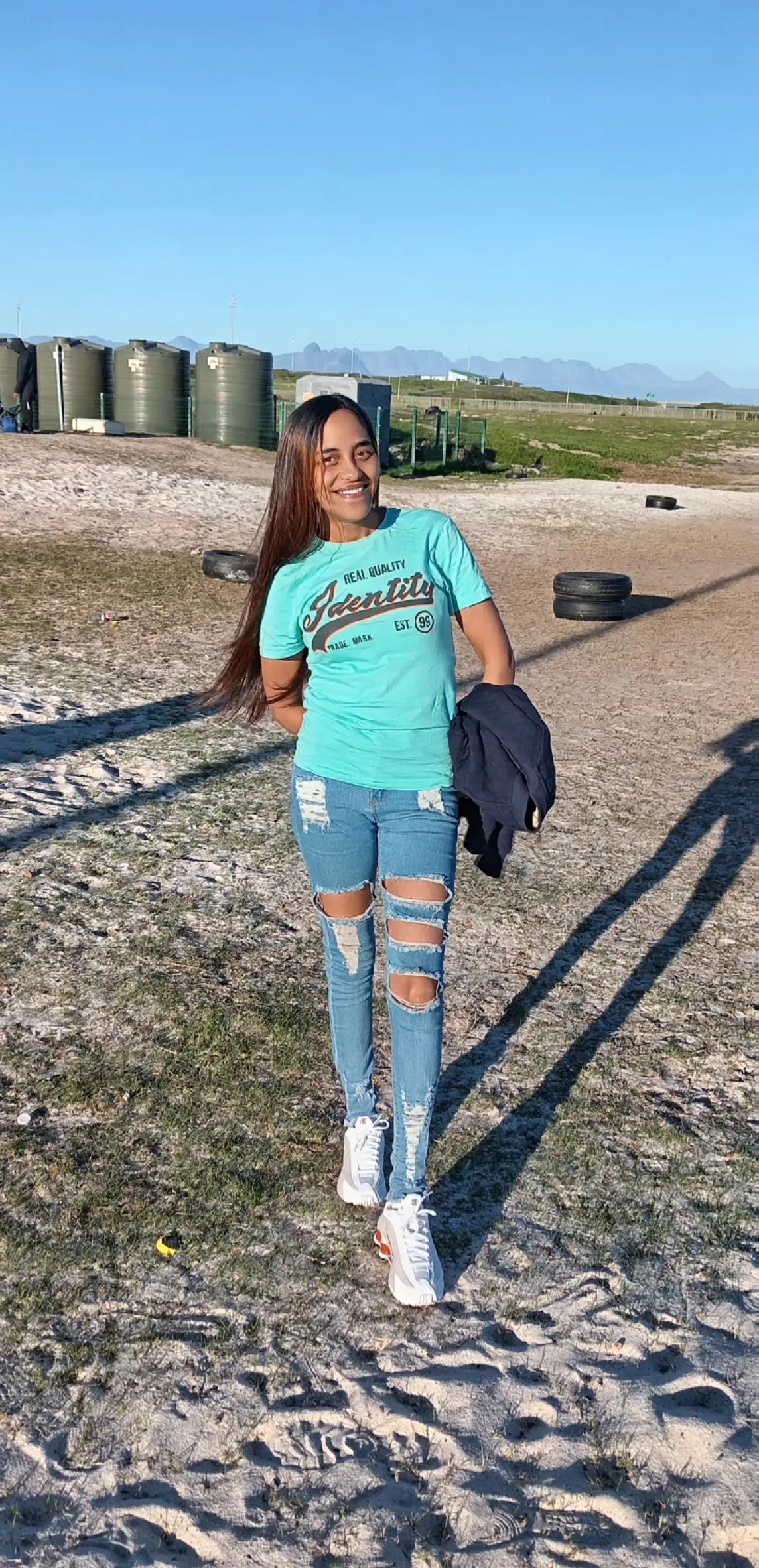 @J🦋