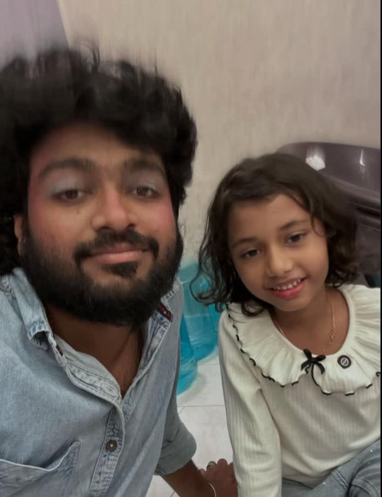 @HARSHATH KHAN☑️