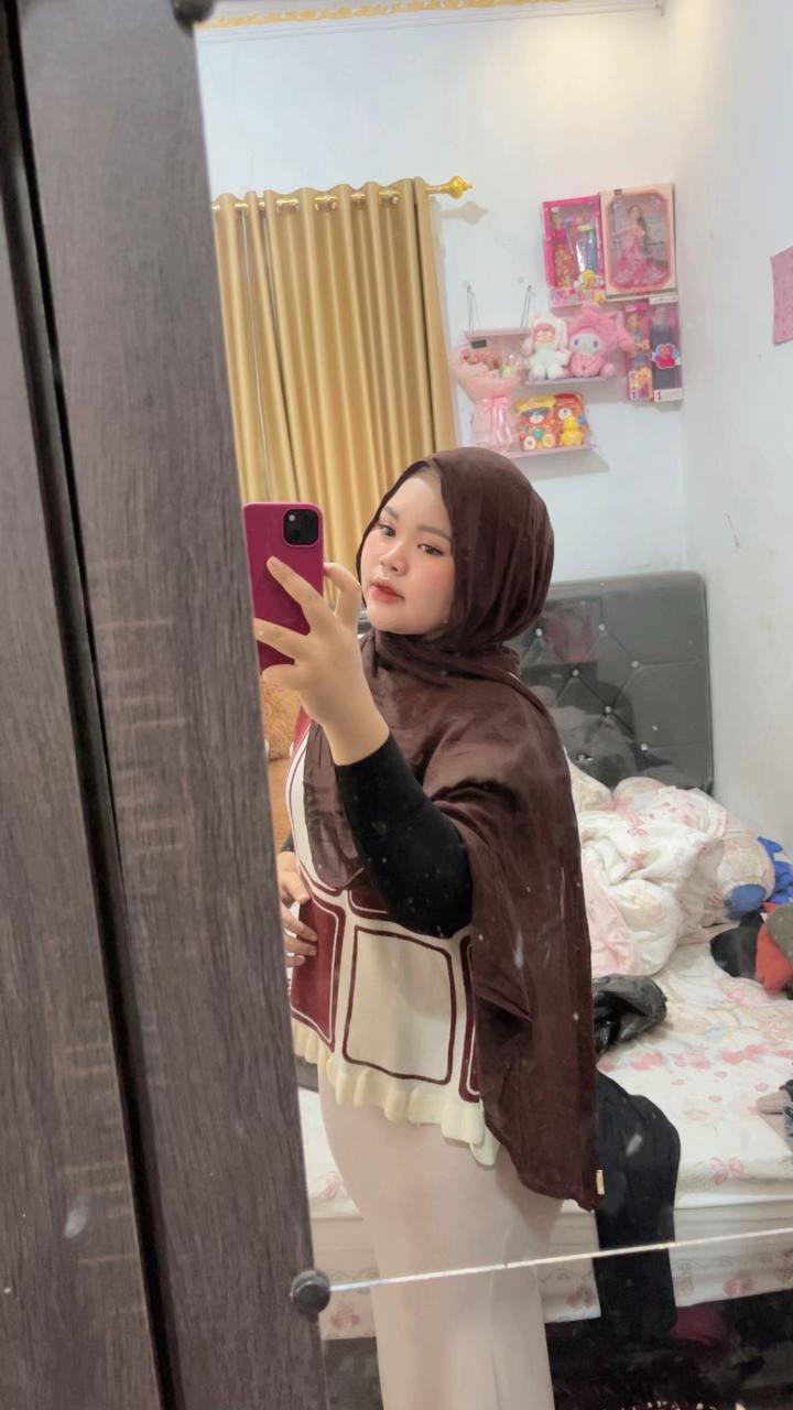 @Nisaa18