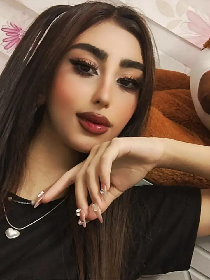 @niyoshafadavi
