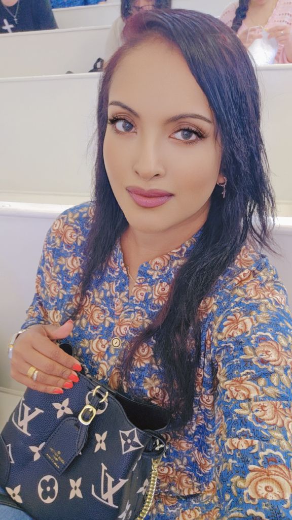 @SunalieRatnayake 🇱🇰🇺🇲