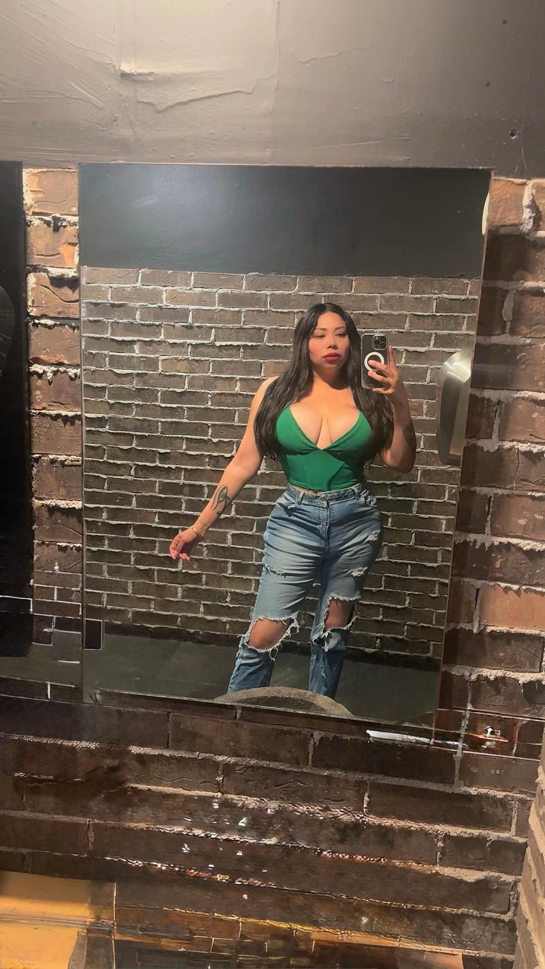@vivianadeshell
