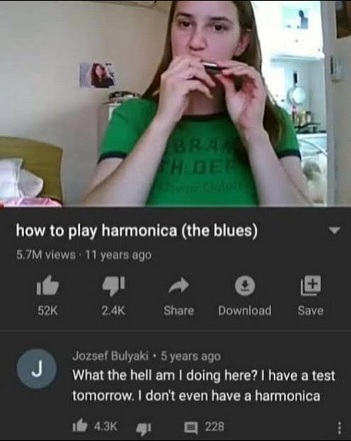 @Kviious