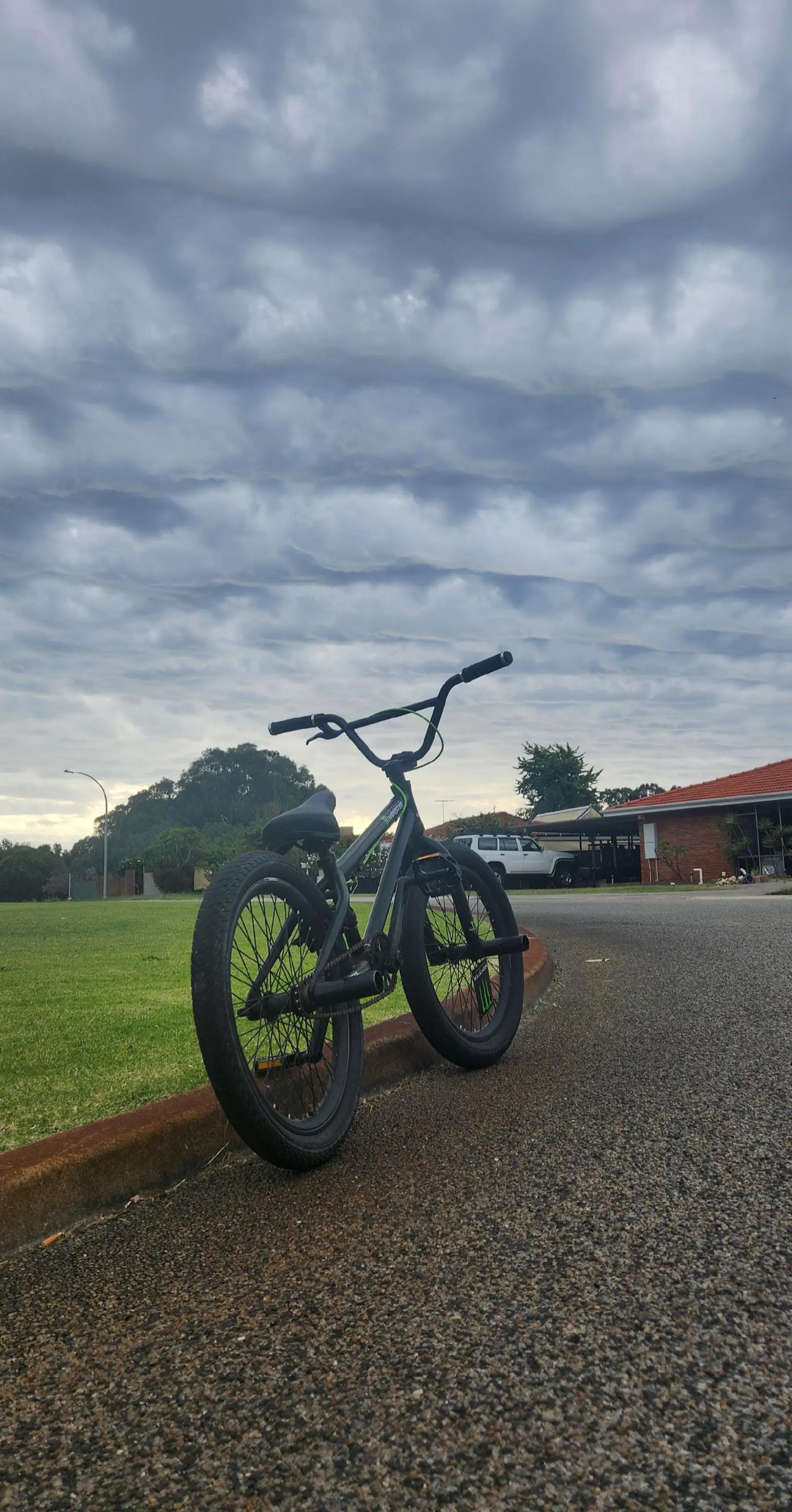 @mønst3r-bmx¹⁹