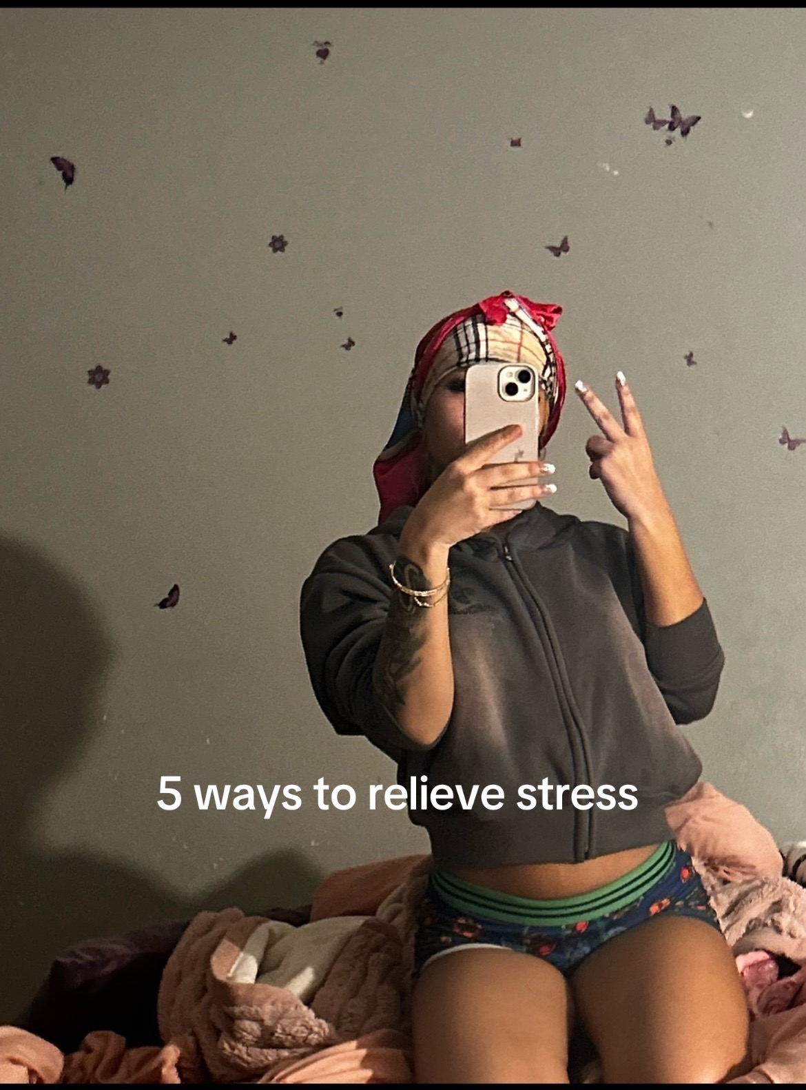@femalesmurk