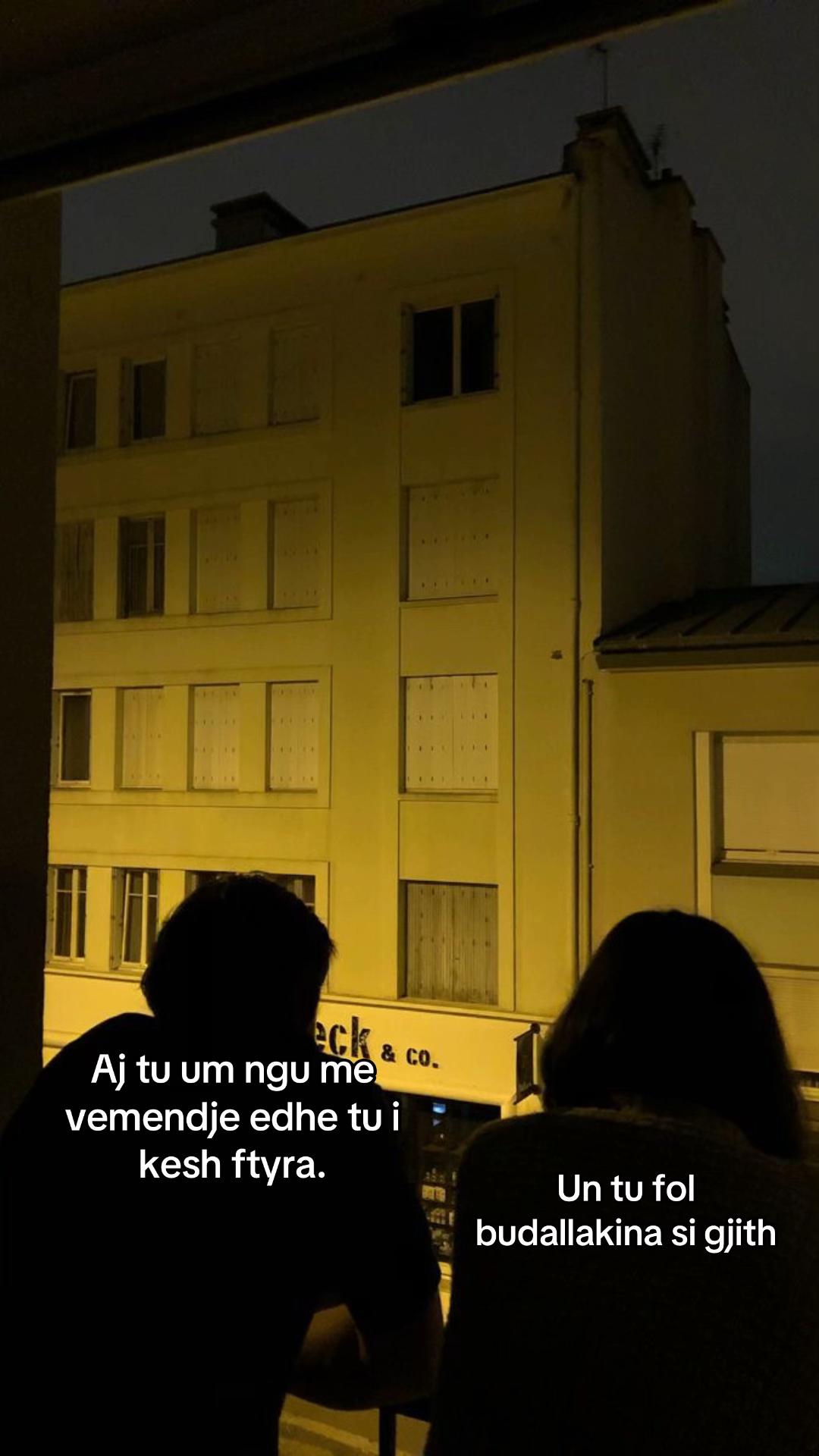 @𓇼