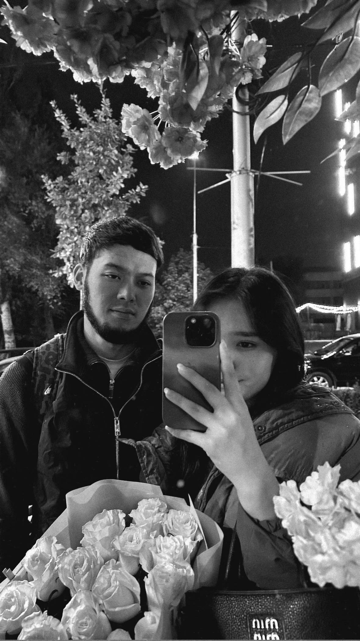 @𝒜𝓏𝒾𝓏𝒶👽