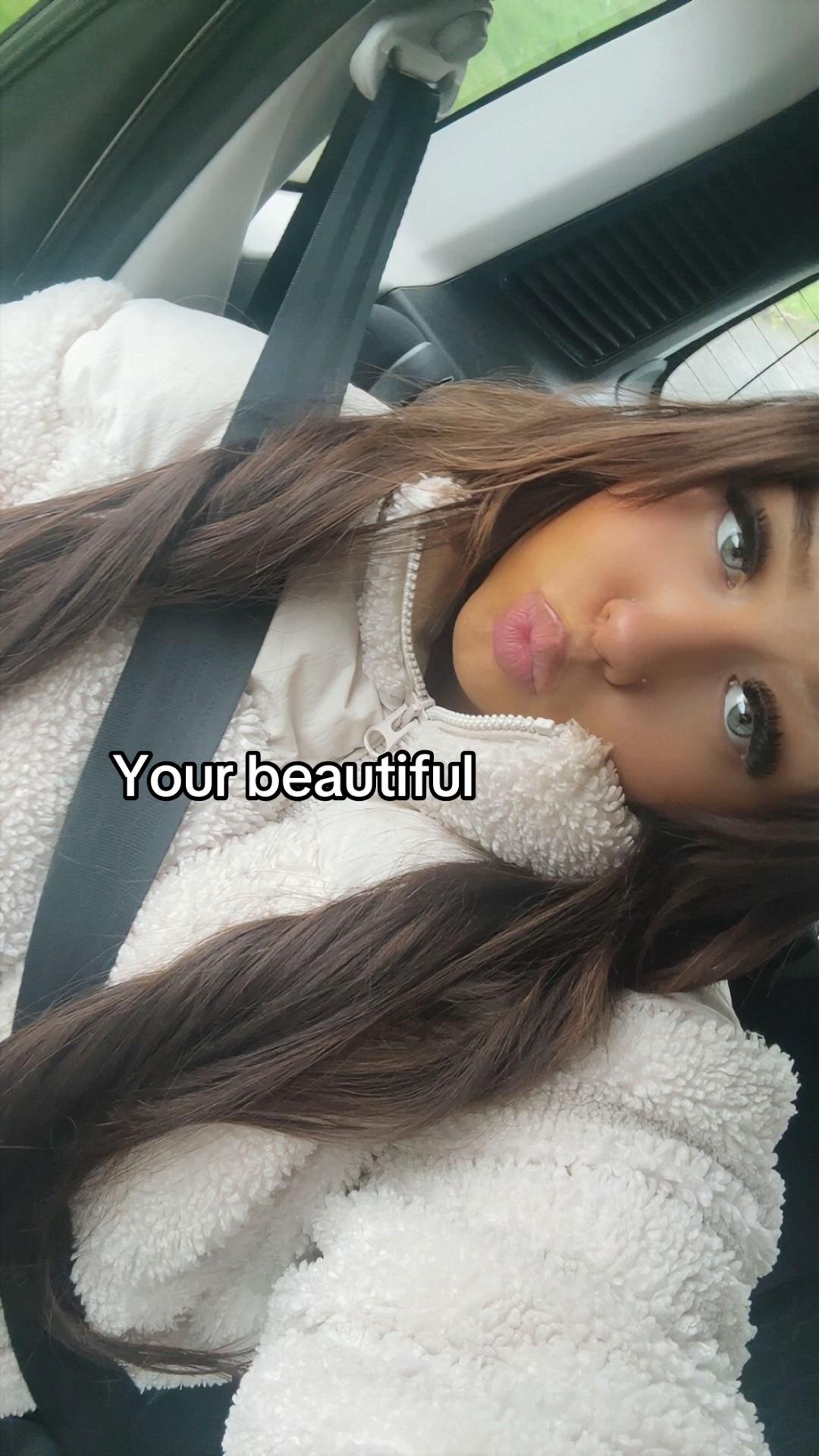 @👩🏽