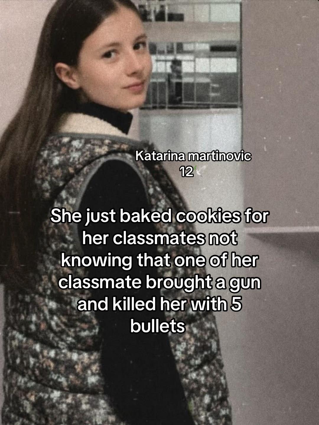 @𝓢𝓸𝓯𝓲𝓳𝓪 𓆩🖤𓆪 𓆩🤍𓆪