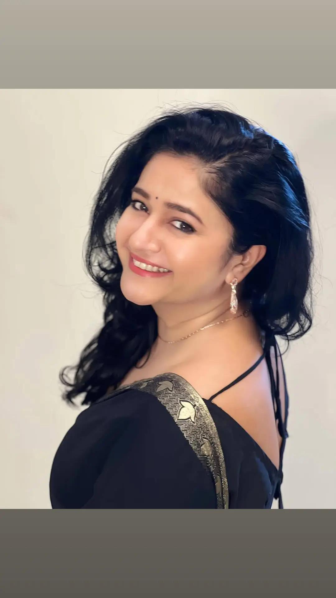@poonam Bajwa🌹