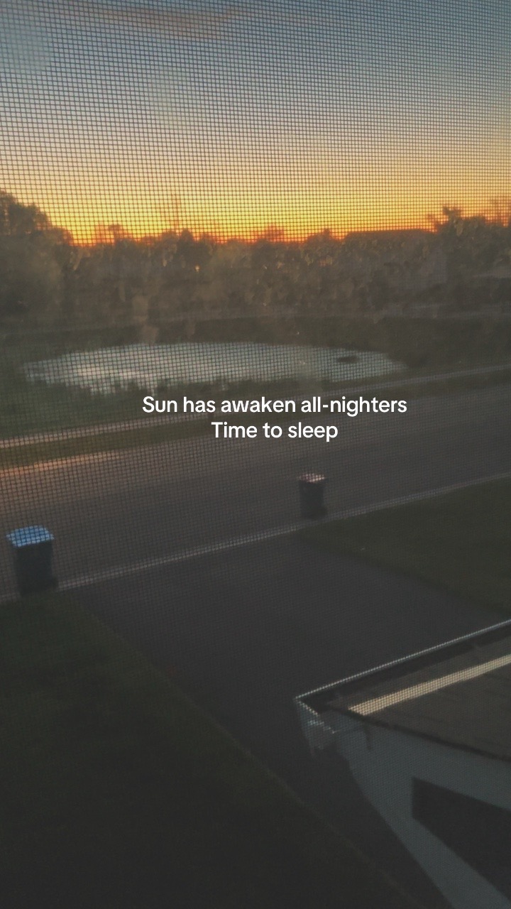 @️