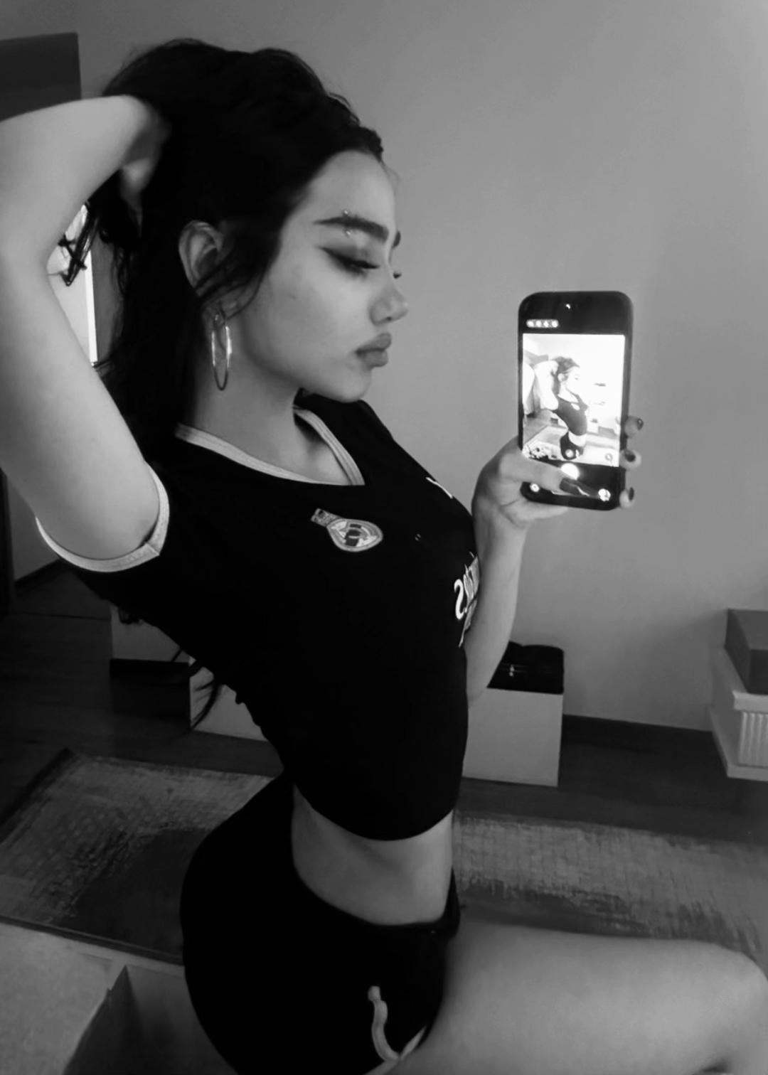 @-K