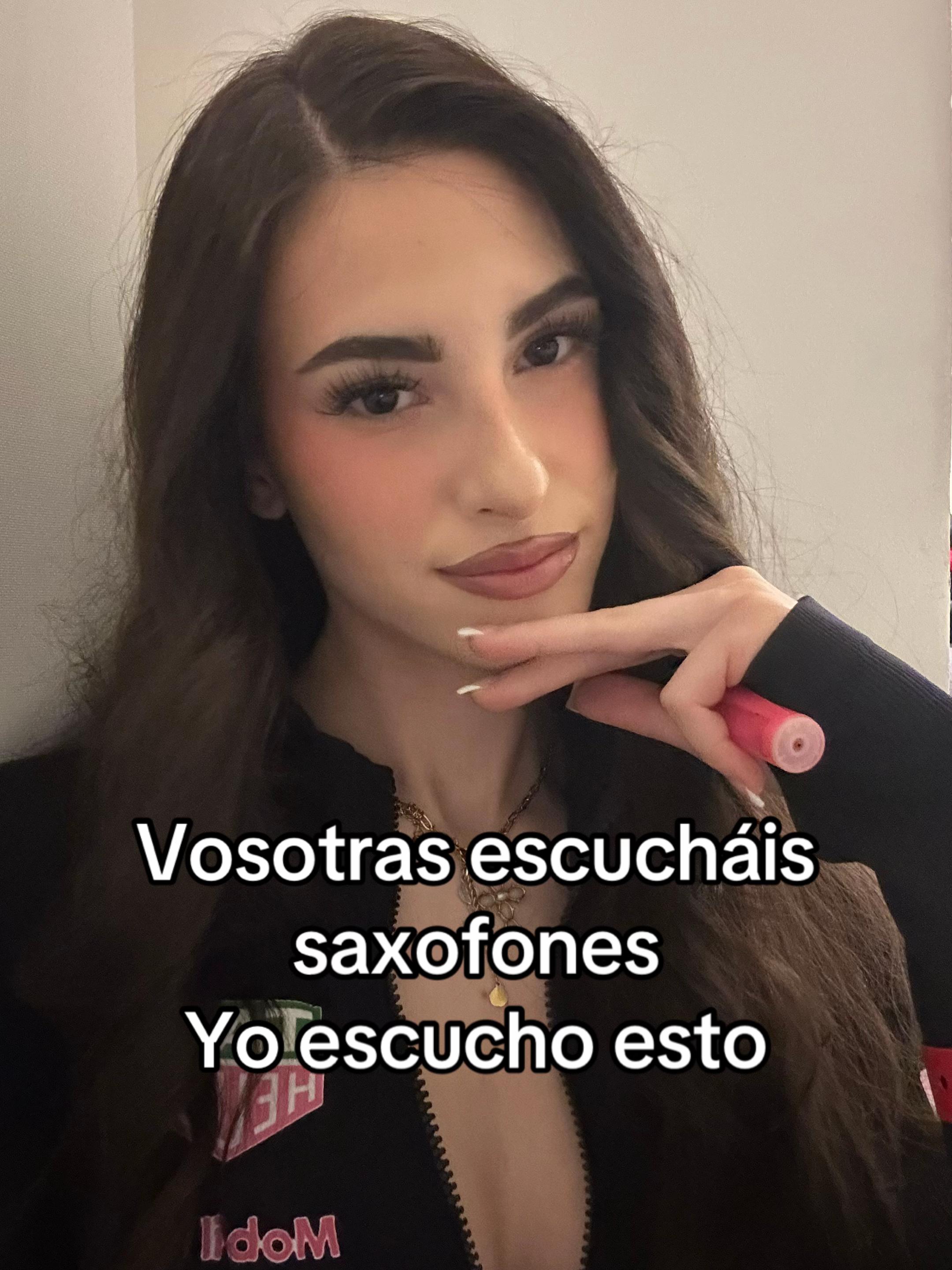 @່Cecilia g