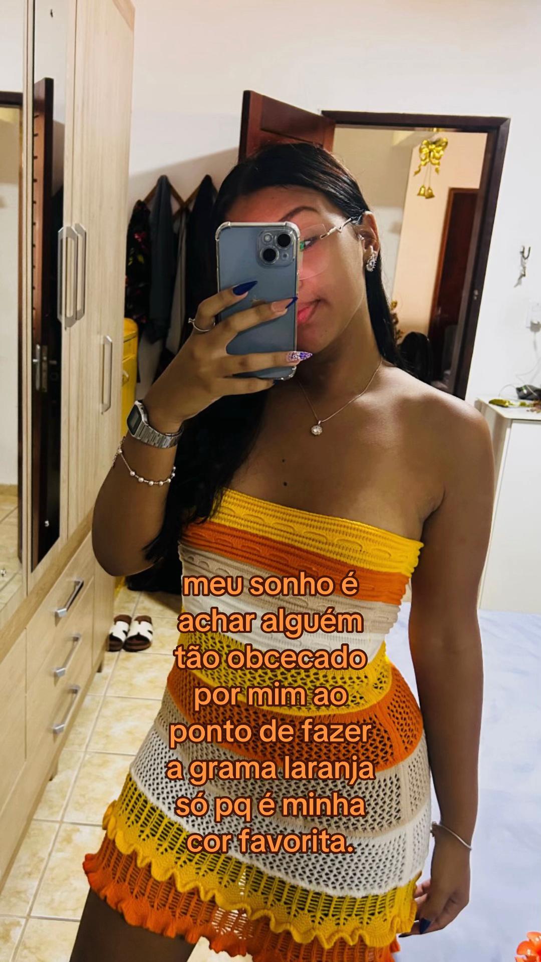 @júlia guedes