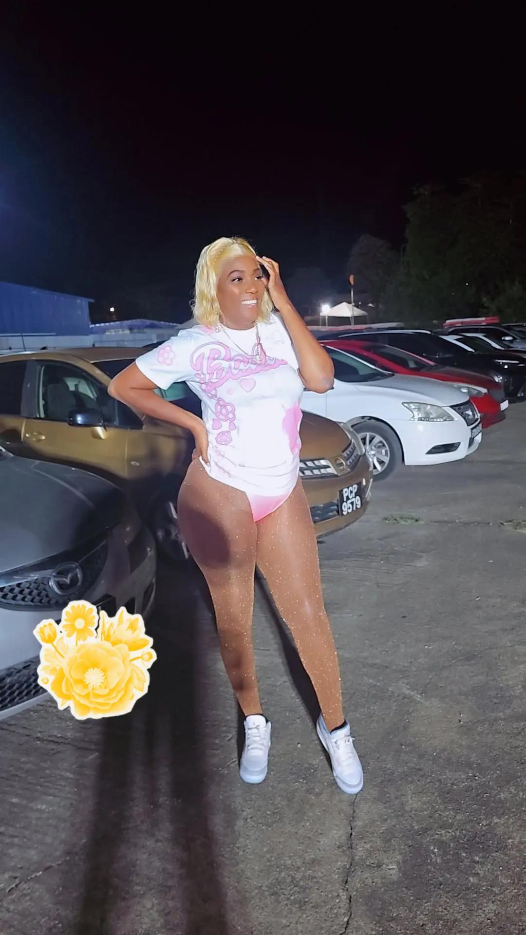 @Hoodbarbie_kemyeng